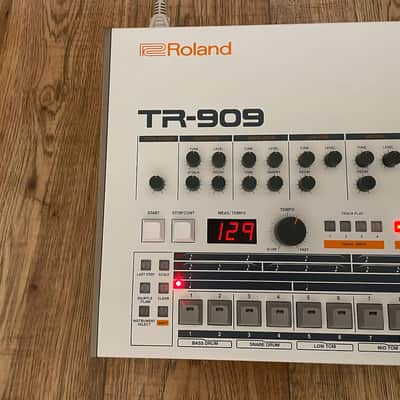 Roland TR-909/ Steda SR-909 👊 image 5