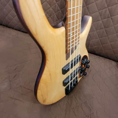 Cort B4ELEMENTOPN Mahogany Body Ash Top 5pcs Walnut & Panga Panga 4-String Electric Bass Guitar w/Hard Case image 9