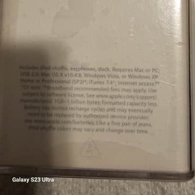 Apple A1204 [MB684LL/A] iPod Shuffle 2GB in Original Packaging image 2