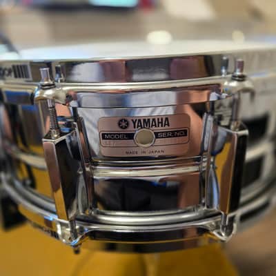 Yamaha SD-295 5.5x14" 10-Lug Steel Snare Drum 1980s - Chrome image 4