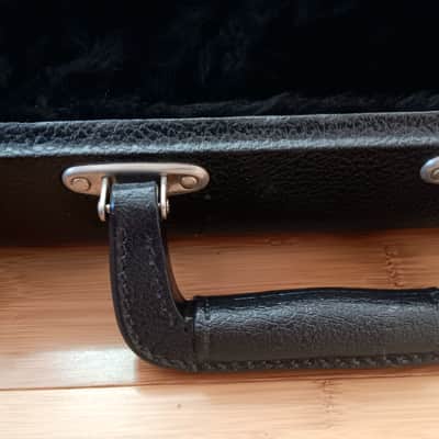 Fender Vintage 1970s G&G Short-Scale Bass Hardshell Case - Fits Fender Mustang / Musicmaster Bass - Excelsior & Cheney Hardware - VERY CLEAN w/ Key image 13