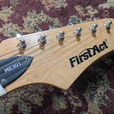 First Act ME301 strat style SECOND ACT PROGRAM image 2