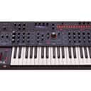 Pro 3 Mono/Paraphonic Synthesizer