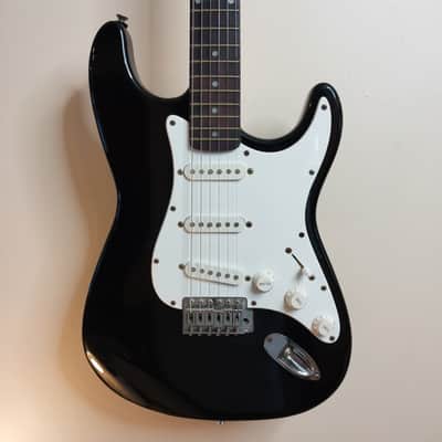 1995 Made in Korea Squier Squier Stratocaster - Black image 4