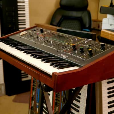 CERTIFIED!!! MOOG OPUS 3 FULLY INSPECTED/SERVICED AND IN AMAZING CONDITION! image 2