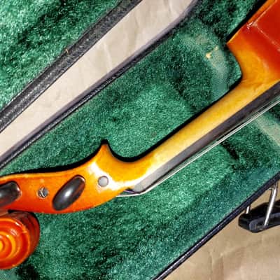 Suzuki Model 220 size 1/4 violin, Japan, 1986, with case (Bow needs replace hair) image 14
