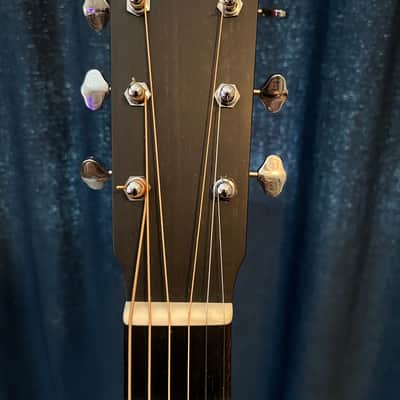 Larrivee Dreadnought - Natural Satin - USA all Solid - Excellent Condition - HSC image 9