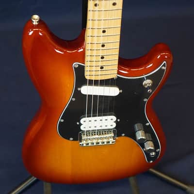 Fender Player Series Duo-Sonic HS Electric Guitar Sienna Sunburst image 4