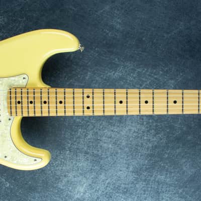 Fender Deluxe Roadhouse Strat Vintage White 2014 ~ Secondhand image 2