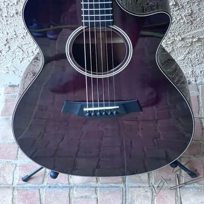 Excellent 2011 Taylor 522CE Acoustic-Electric Cutaway Guitar With Hard Case image 8