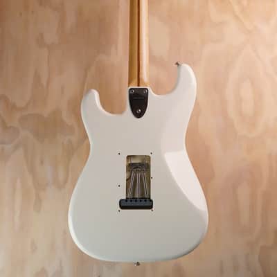 Squier Japanese Vintage Stratocaster Electric Guitar in White image 4