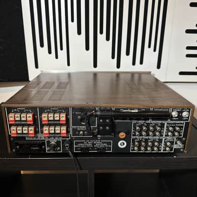 Marantz Model 4240 17-Watt Quadraphonic Solid-State Receiver 1974 - 1978 image 6