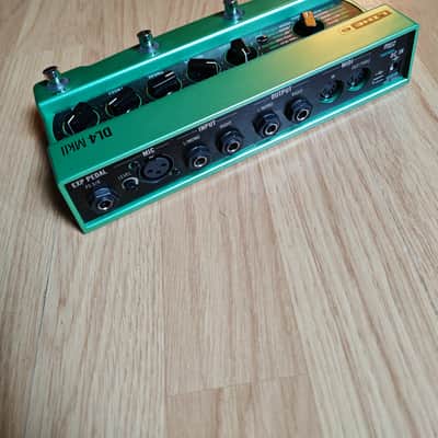 Line 6 DL4 MkII 2022 - Present - Green / Black image 2