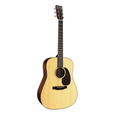 Martin D-18, Ambertone 2022 | Reverb Canada