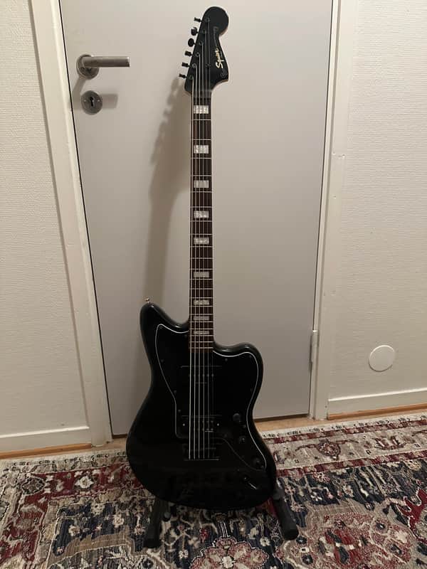 Squier Vintage Modified Baritone Jazzmaster | Reverb Sweden