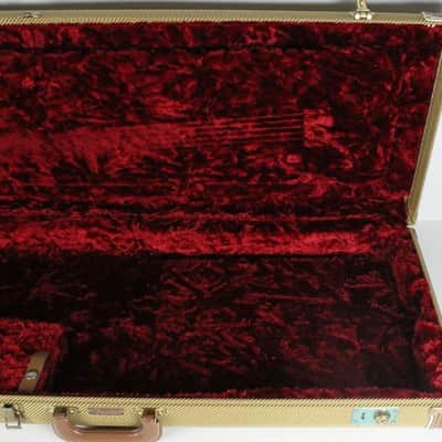 2001 Vintage Fender Stratocaster '57 1957 AVRI American Reissue CASE USA Strat image 2