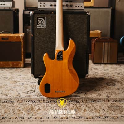 Fender Jazz Bass American Deluxe image 9