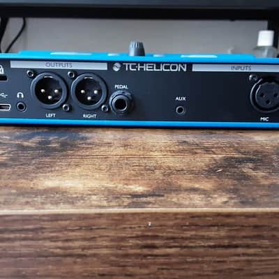 TC Helicon VoiceLive Play Vocal Effects Processor - Excellent Condition image 2