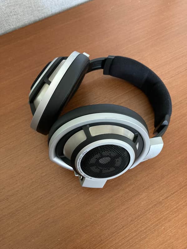 Sennheiser HD 800 Headphones image 1