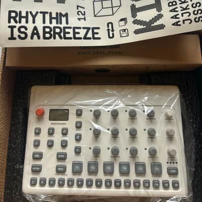 Elektron Model:Samples 2019 - 2020 - White