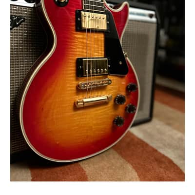 GIBSON LES PAUL CUSTOM HERITAGE CHERRY SUNBURST de 2010 image 2