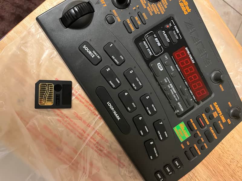 Zoom SampleTrak ST-224 Sampler | Reverb