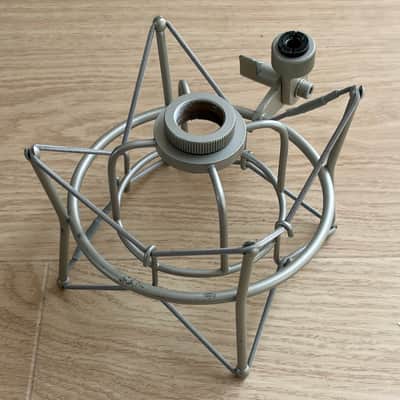 sE Electronics Z5600a II Large Dipahragm Multipattern Tube Condenser Microphone image 7