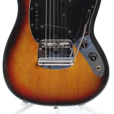 1977 Fender Mustang sunburst image 2