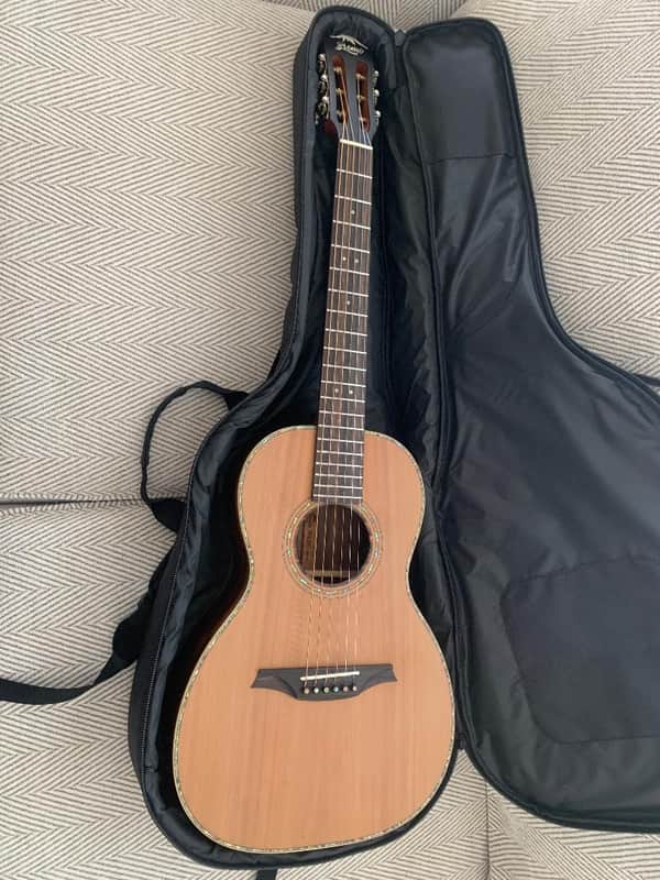 Bromo BAR6 Parlor Guitar - Solid Red Cedar and Solid Amara Ebony