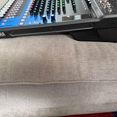 Yamaha MG20 20 Channel Analog Mixer 2014 - Present - Black image 6