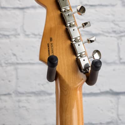 Fender Vintera II '60s Stratocaster - 3-Color Sunburst image 6