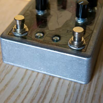 FuzzHugger Scalable Pet dual gain boost, clean-to-fuzz 2025 - Deluxe Clear image 6