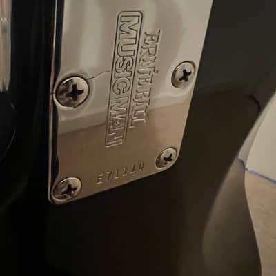 Ernie Ball Music Man Stingray 3 EQ H 2009 Black bass image 4