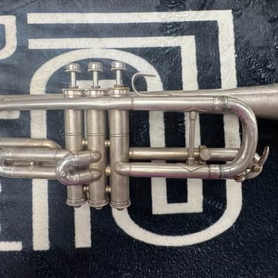 Conn Cavalier Cornet. Bflat Cornet.(1925) image 3