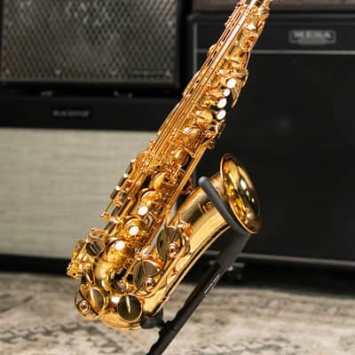 Yamaha YAS-62II Professional Alto Saxophone Gold Lacquer with Case - Used image 3
