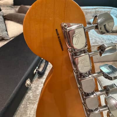 70th Anniversary Vintera Stratocaster Antigua image 7