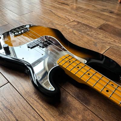 1999 Fender PB-62 Precision Electric Bass 1962 Reissue Sunburst Mirror Guard MIJ Japan image 7