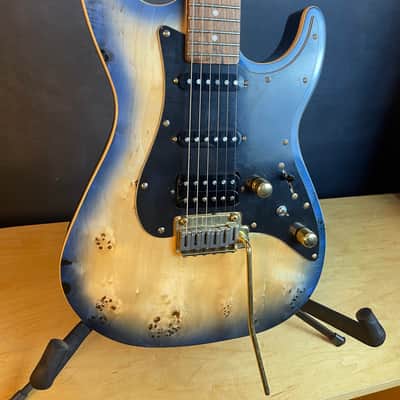 Michael Kelly Custom Collection '60s Burl Ultra Electric Guitar, Pau Ferro Fingerboard image 5