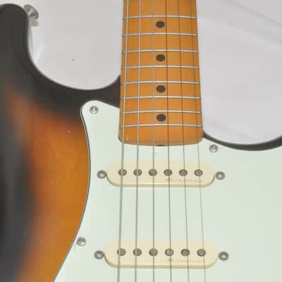 FENDER JAPAN STRATOCASTER #P005395 Electric Guitar Ref. No 7277 image 6