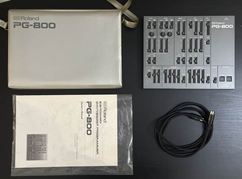 Roland PG-800 Synthesizer Programmer | Reverb Canada
