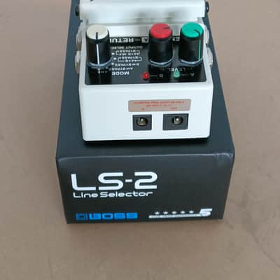 Boss LS-2 Line Selector (Silver Label) 1991 - Present - White image 3