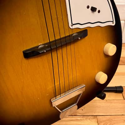 1962 Harmony Stratotone H45 “Mars” – Excellent Original Condition – Original Blue-Lined Case Bild 4