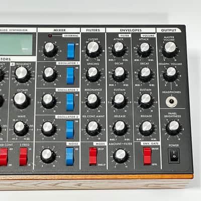 Moog Minimoog Voyager RME Monophonic Synthesizer image 7