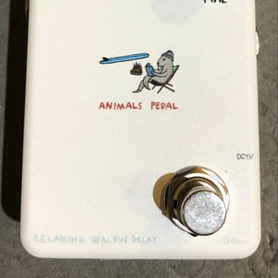 Animals Pedal Relaxing Walrus Delay V2 | Reverb Canada