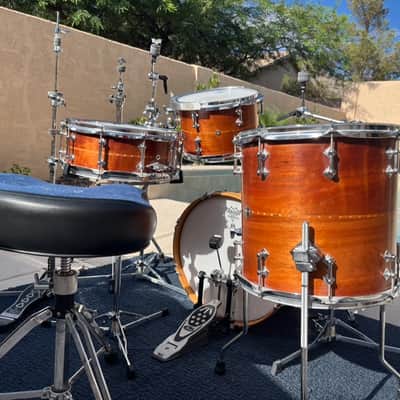 Craviotto Solid Cherry Drum Set – All drums signed by Johnny (2009) – 18/12/14 + 5.5 Snare – Collector Grade image 10