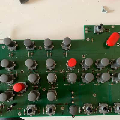 As Is For Parts / Repair Waldorf Microwave XT Rackmount Wavetable Synthesizer 1998 - Orange image 13