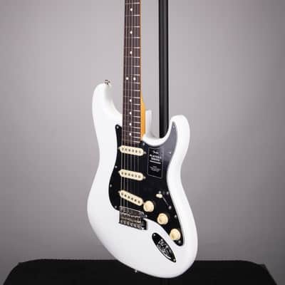 Fender Player II Stratocaster Electric Guitar - Polar White with Rosewood Fingerboard image 5