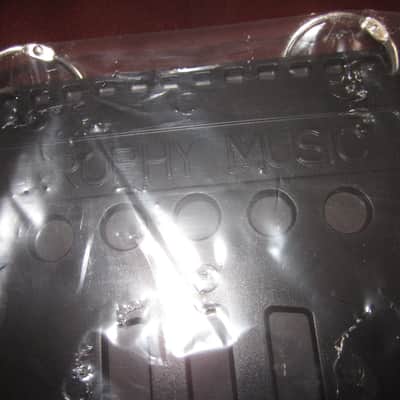 Trophy Music Flip Folder TR9400 Black image 2