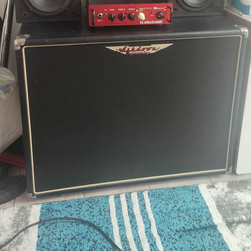 2018 Ashdown TM-115 DEEP 250W Black