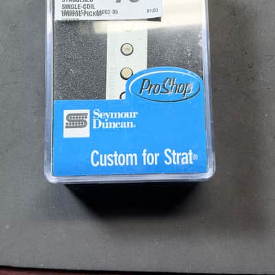 Seymour Duncan SSL-5 Custom Staggered Strat Pickup 2010s - White image 1